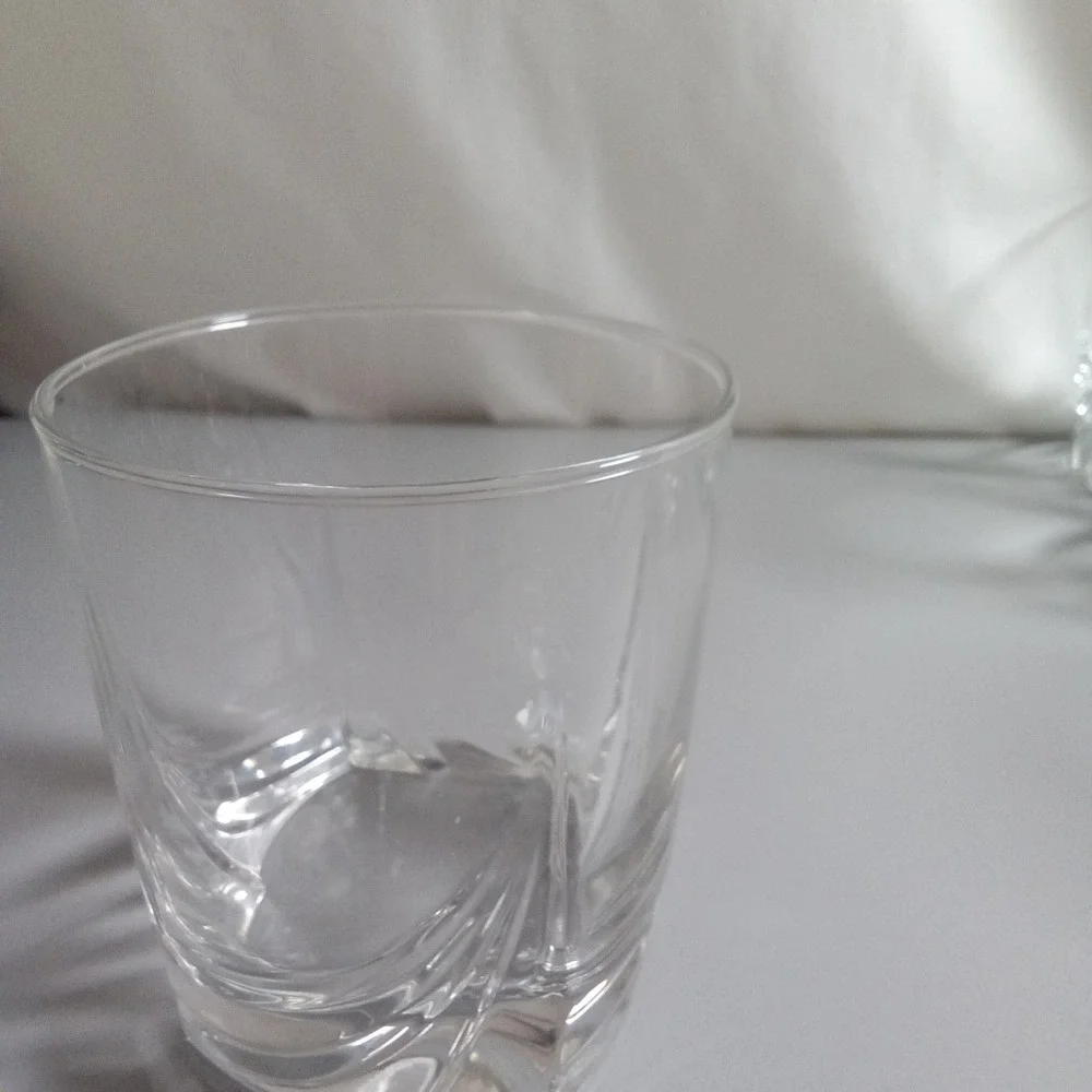 Modern Whiskey Rocks Glass Clear Heavy Square Base Round Rim Swirl Design 3.5in